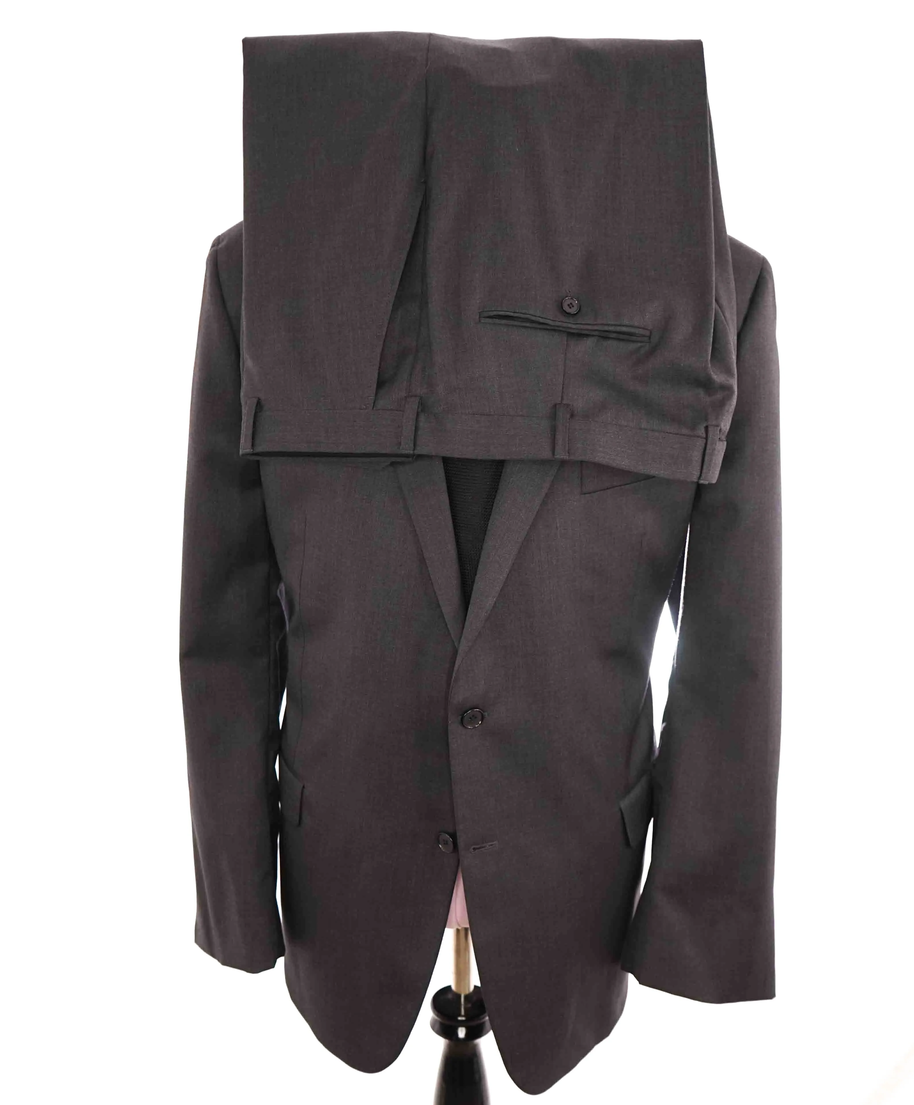 $1,695 HICKEY FREEMAN - Gray TRAVELER "BRAMPTON" Notch Lapel Suit - 48L