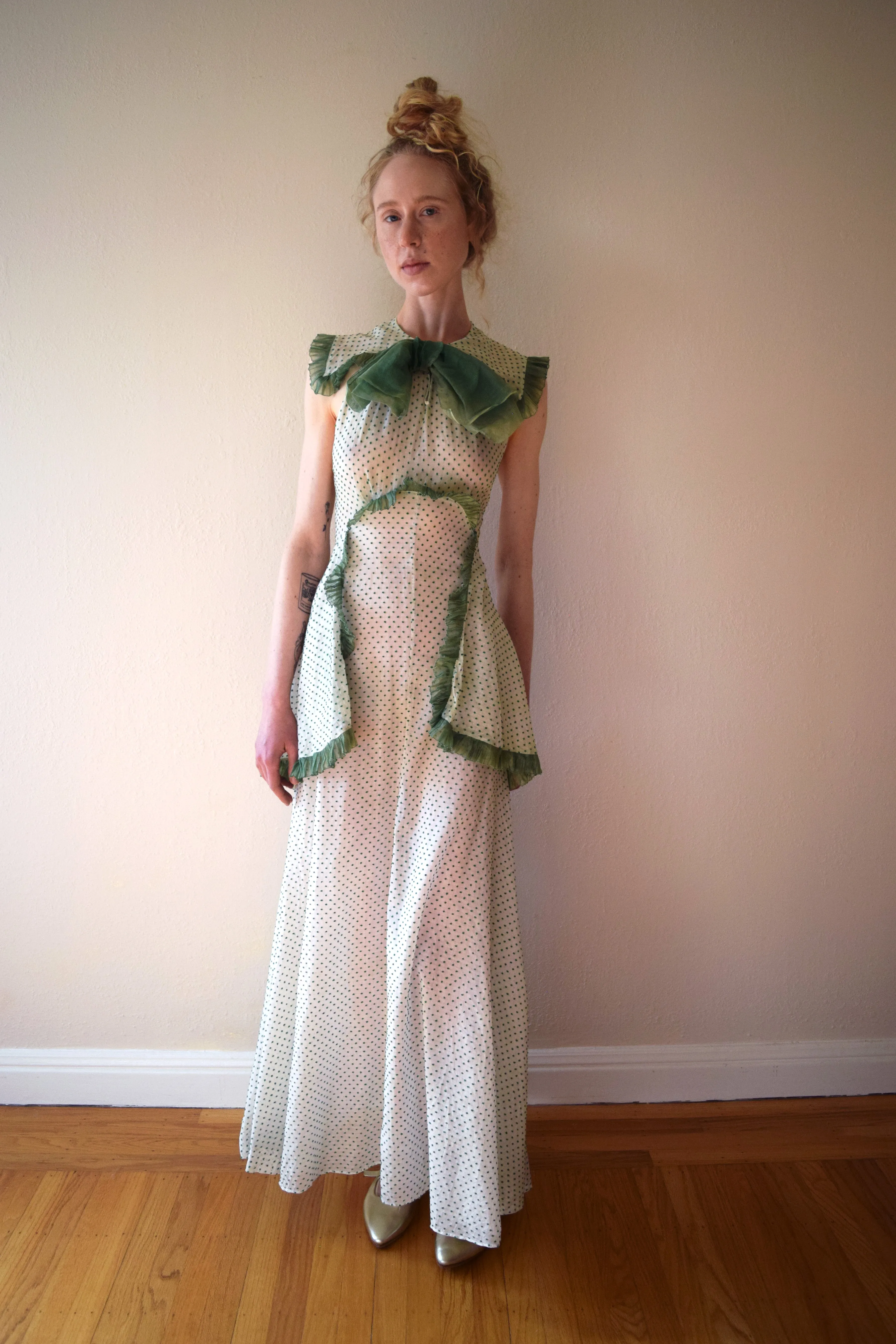 1930s swiss dot gown . 30s ruffled dress . size xxs to xs