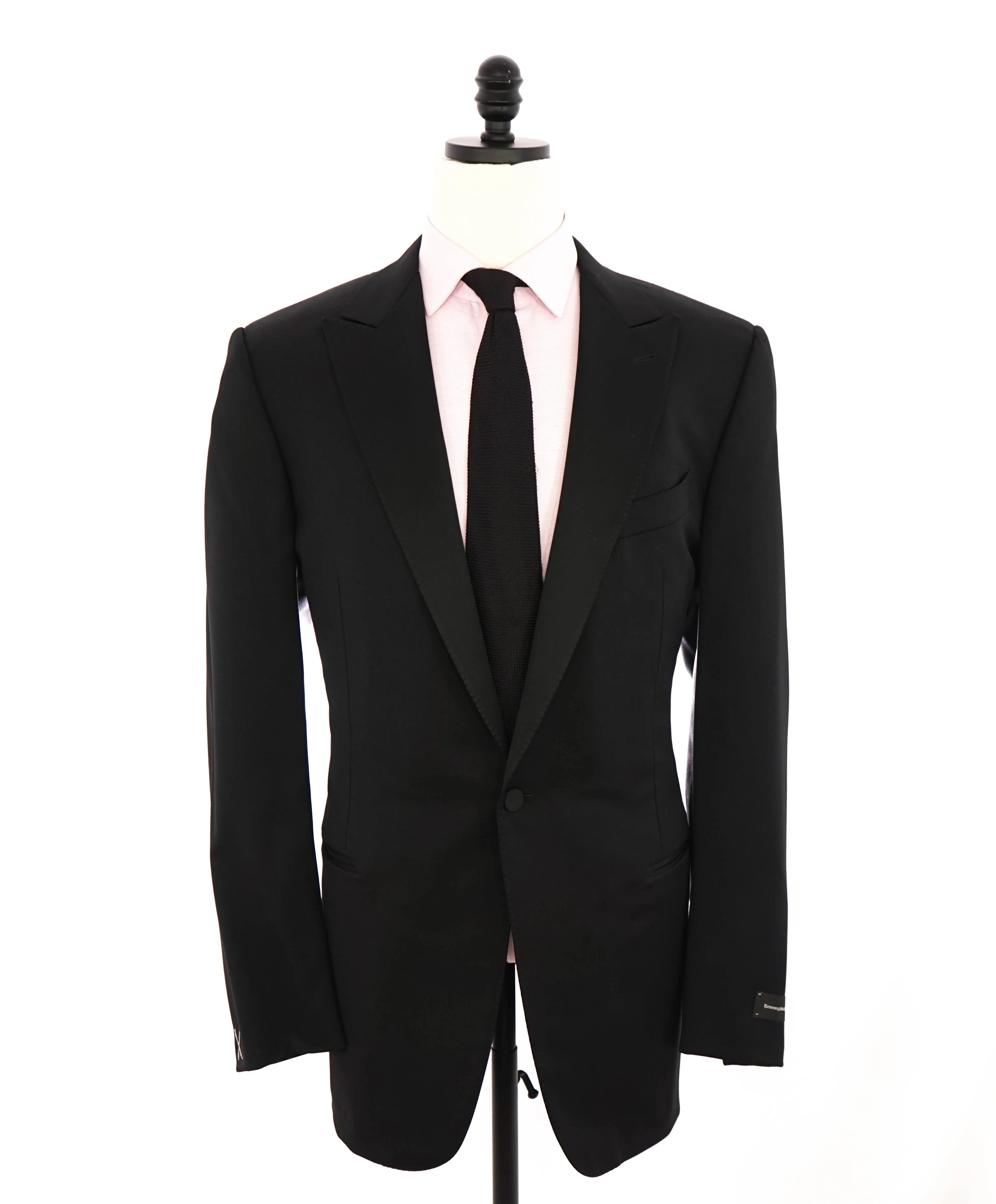 $2,995 ERMENEGILDO ZEGNA - PEAK LAPEL Tuxedo Dinner Jacket 1-Piece - 46L