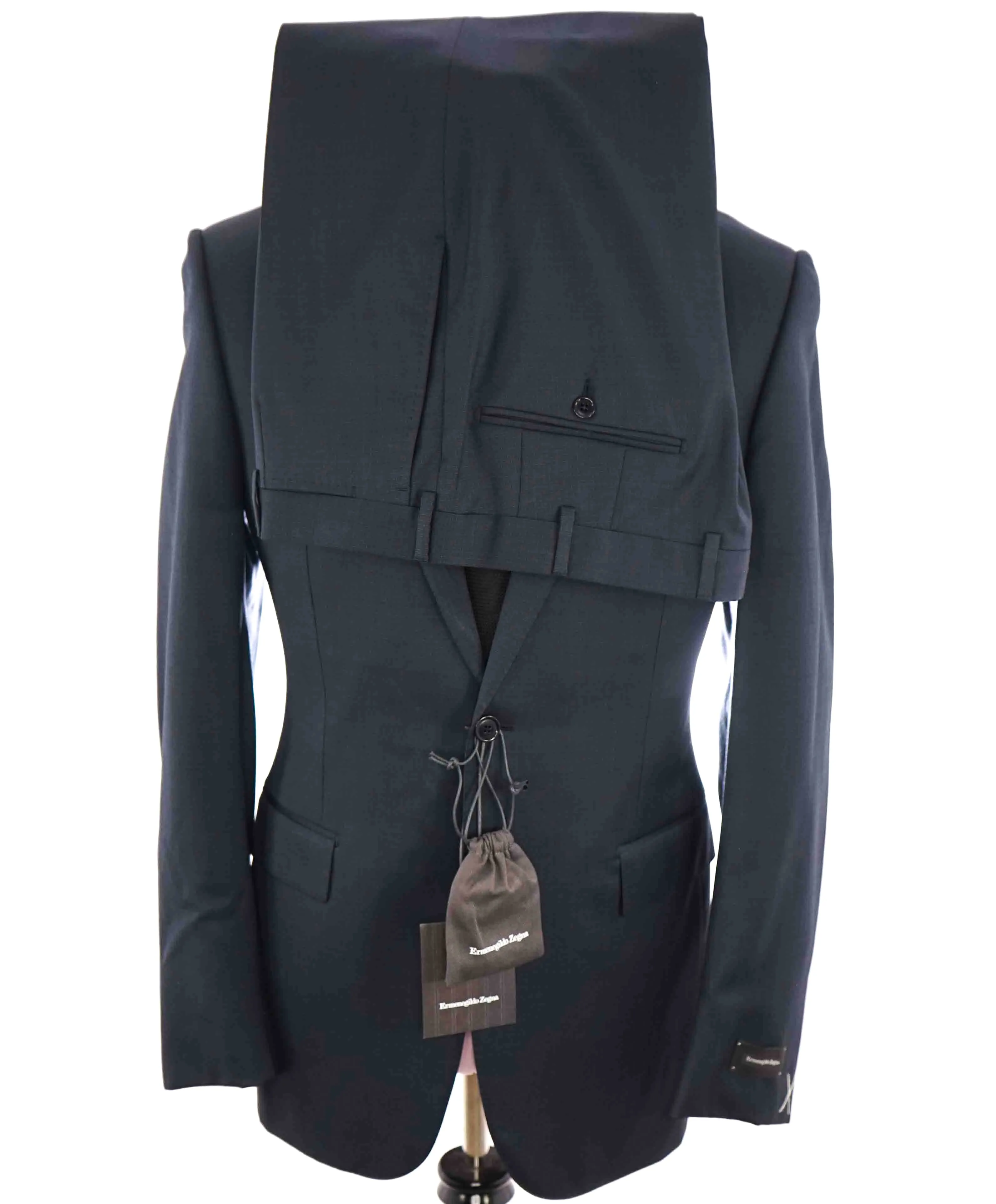 $3,250 ERMENEGILDO ZEGNA - "MULTISEASON" *Closet Staple* Teal Blue Suit -40L