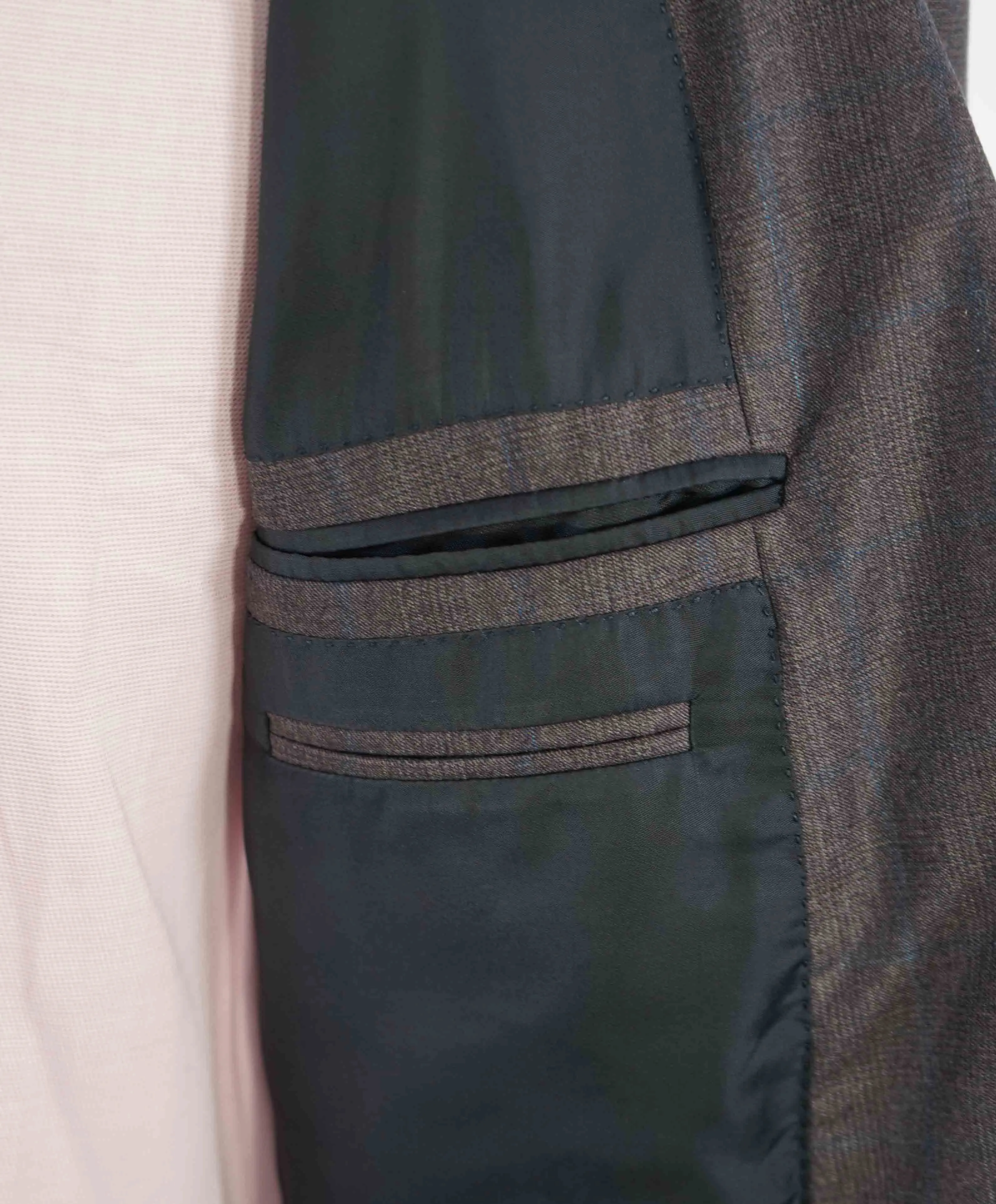 $3,290 ERMENEGILDO ZEGNA- “TORFEO 600” Burgundy & Blue Check Blazer- 46R