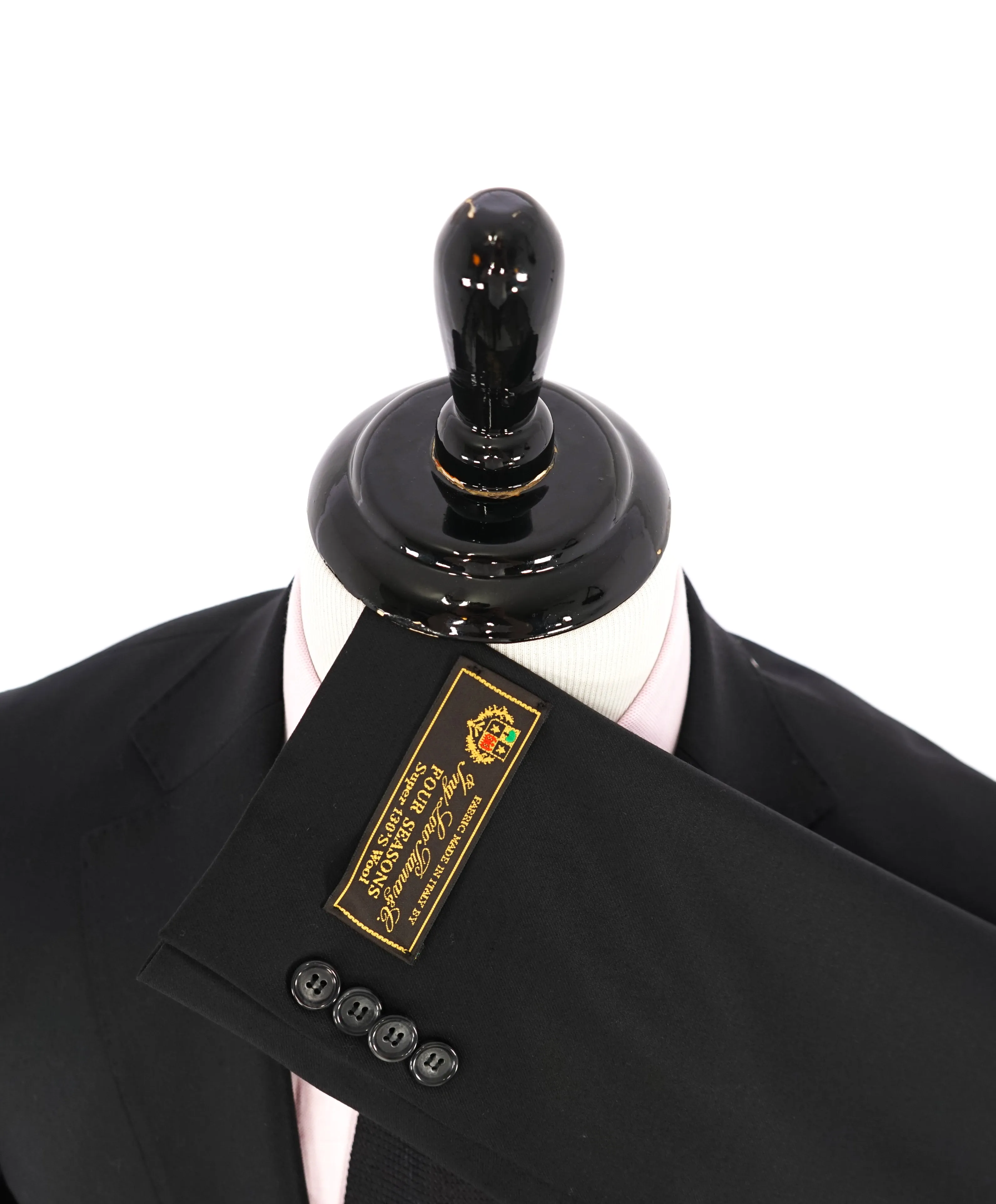 $995 LORO PIANA - MOVIMENTO “Four Seasons” 130s Black Blazer- 42L
