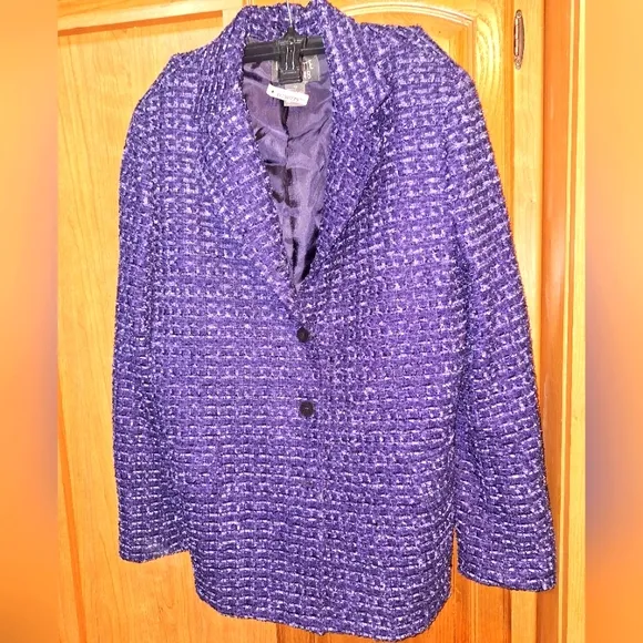A Lafayette 148 New York dark purple wool blend blazer in a ladies size 12.