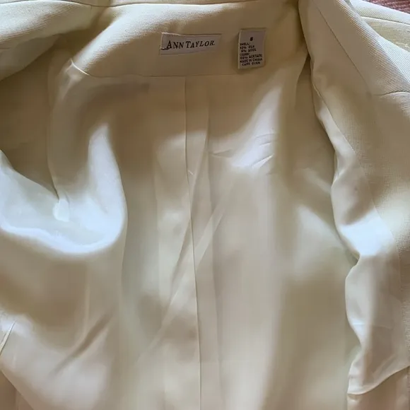 Ann Taylor light green silk blazer size 8