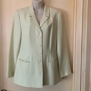 Ann Taylor light green silk blazer size 8