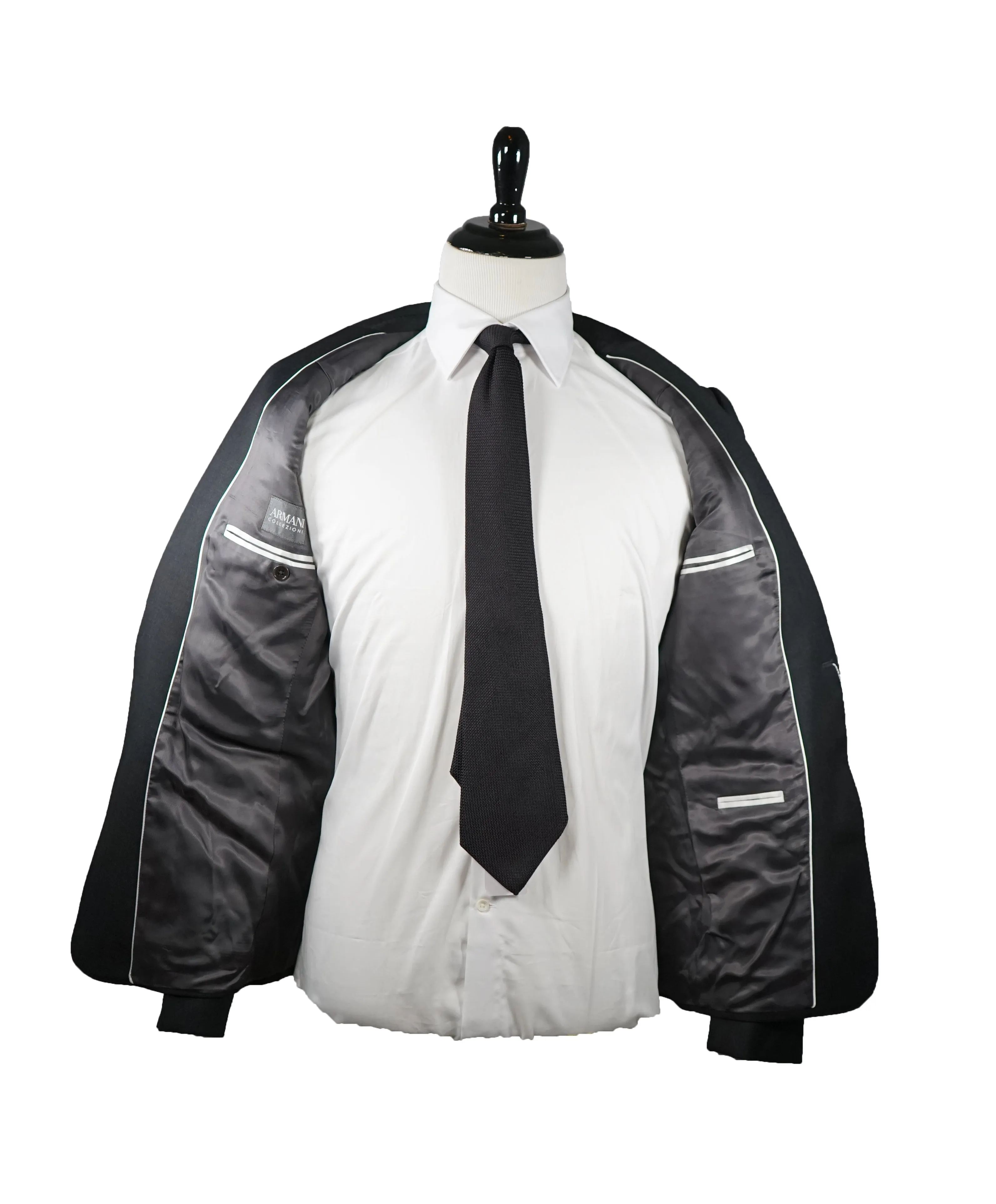 ARMANI COLLEZIONI - Peak Lapel 1-Button Slim Charcoal Blazer - 38R