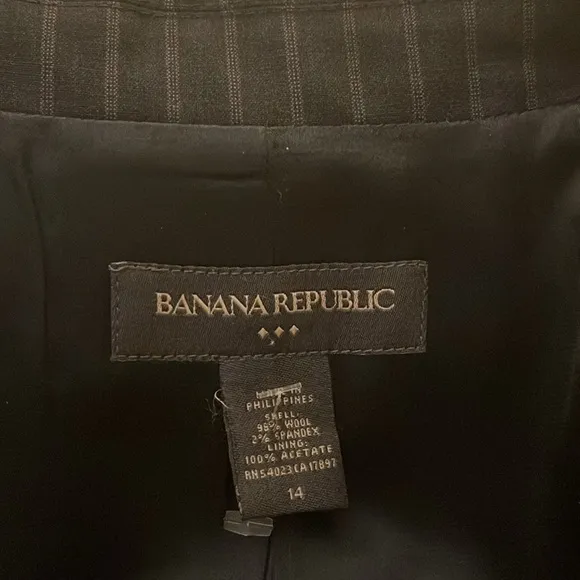 Banana Republic wool pinstriped blazer