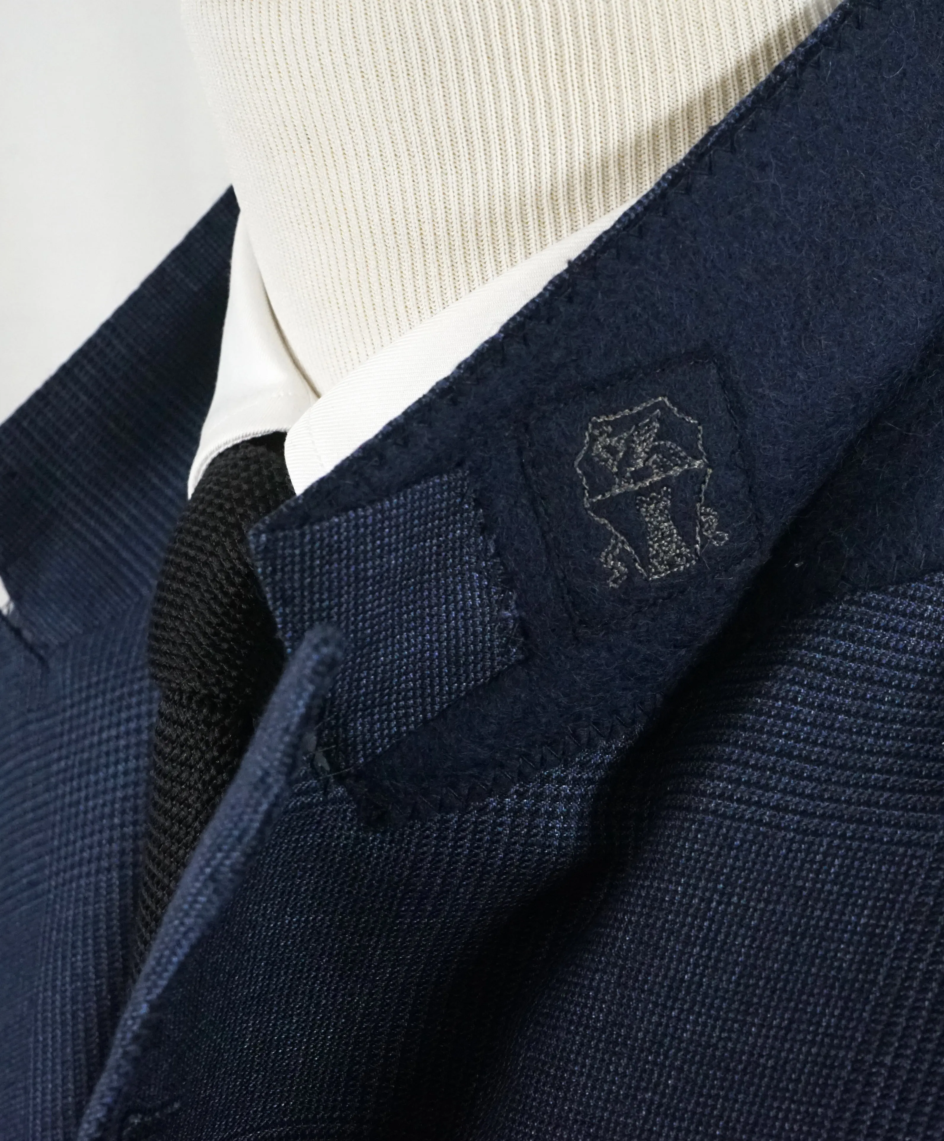BRUNELLO CUCINELLI - Bold Blue Plaid Wool/Linen/Silk Blazer - 48R