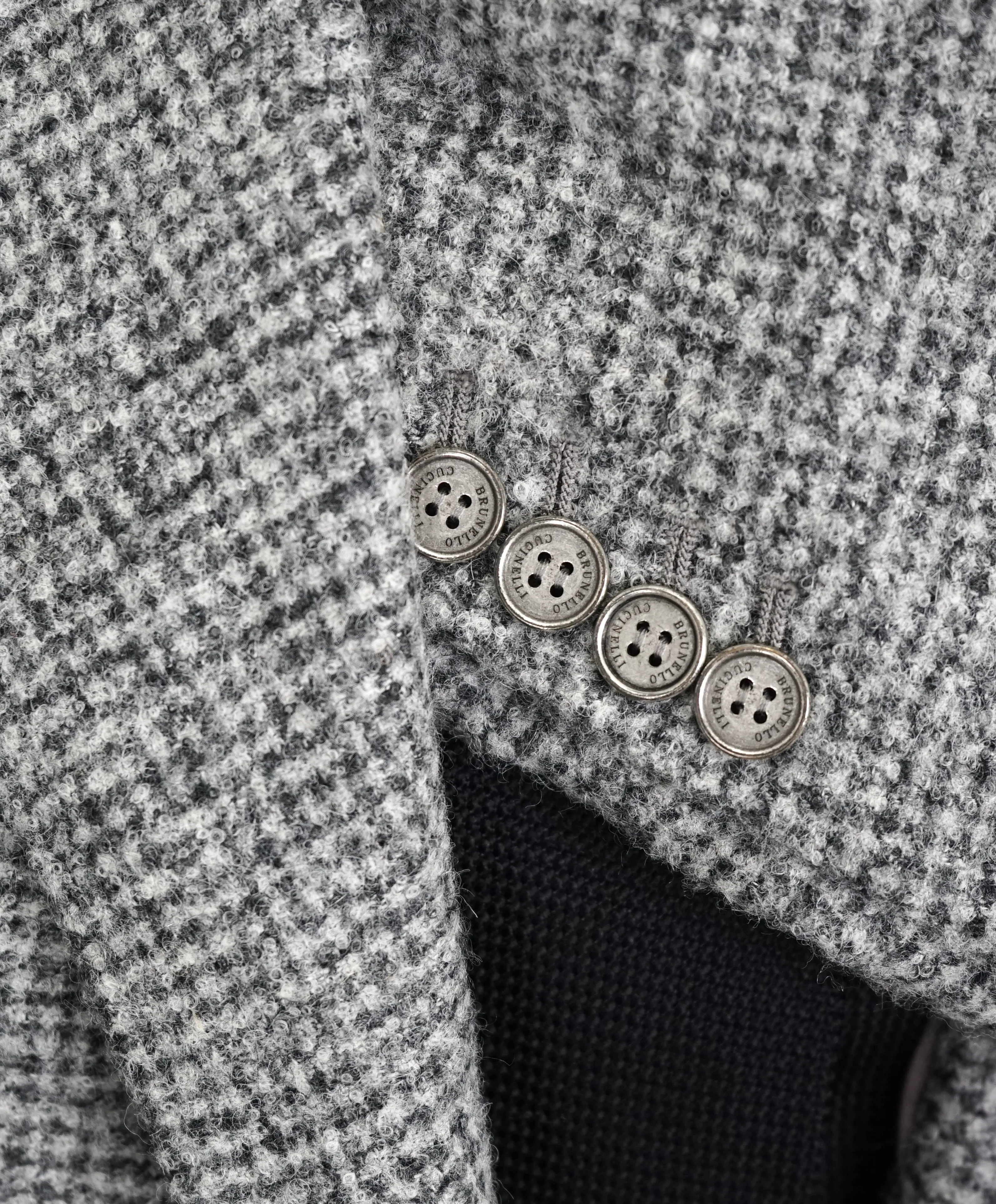 BRUNELLO CUCINELLI - CASHMERE / ALPACA Blend Wool Gray Check Blazer- 36R