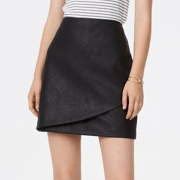 Club Monaco faux leather skirt