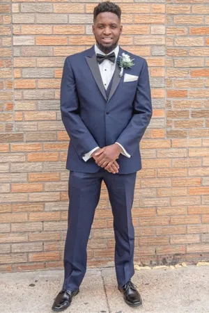 Dark Navy Peaked Lapel Three Pieces Wedding Men Suits