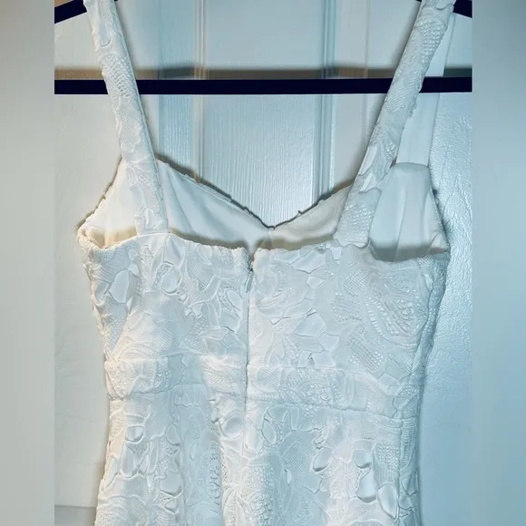 Divine Beauty White Lace Midi Dress With Pockets Size XS NWOT