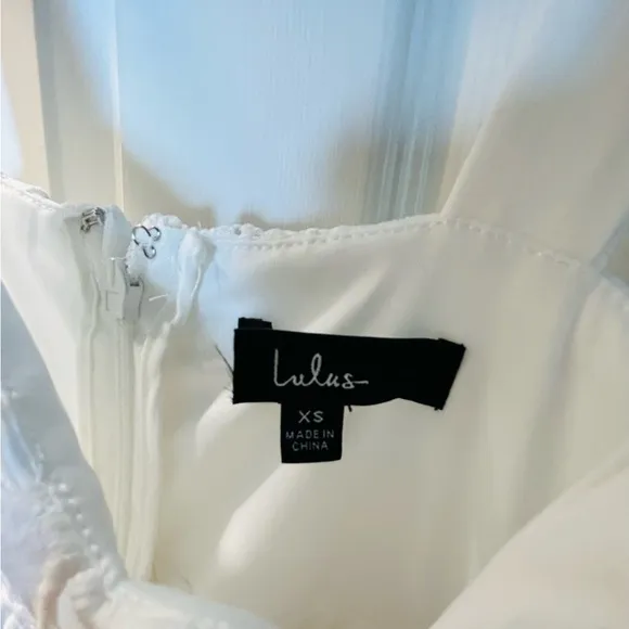 Divine Beauty White Lace Midi Dress With Pockets Size XS NWOT