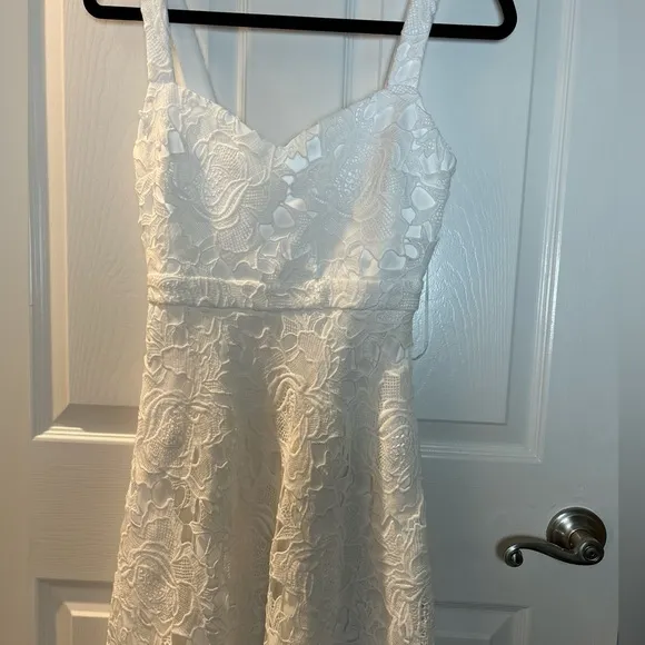 Divine Beauty White Lace Midi Dress With Pockets Size XS NWOT