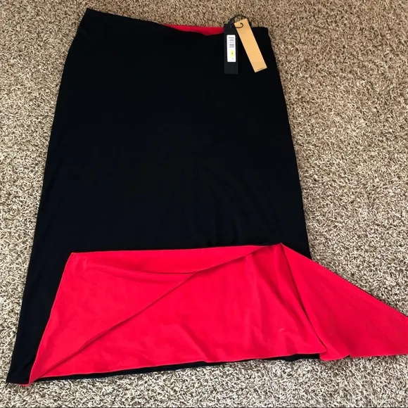 Donna Karan Pull On Reversible Shark Bite Skirt