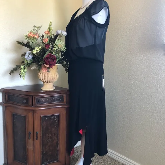 Donna Karan Pull On Reversible Shark Bite Skirt