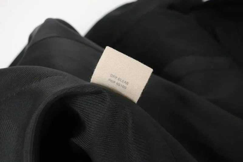 Elizabeth and James Blazer Black Stretch Wool Size 2 Short Sleeve Jacket