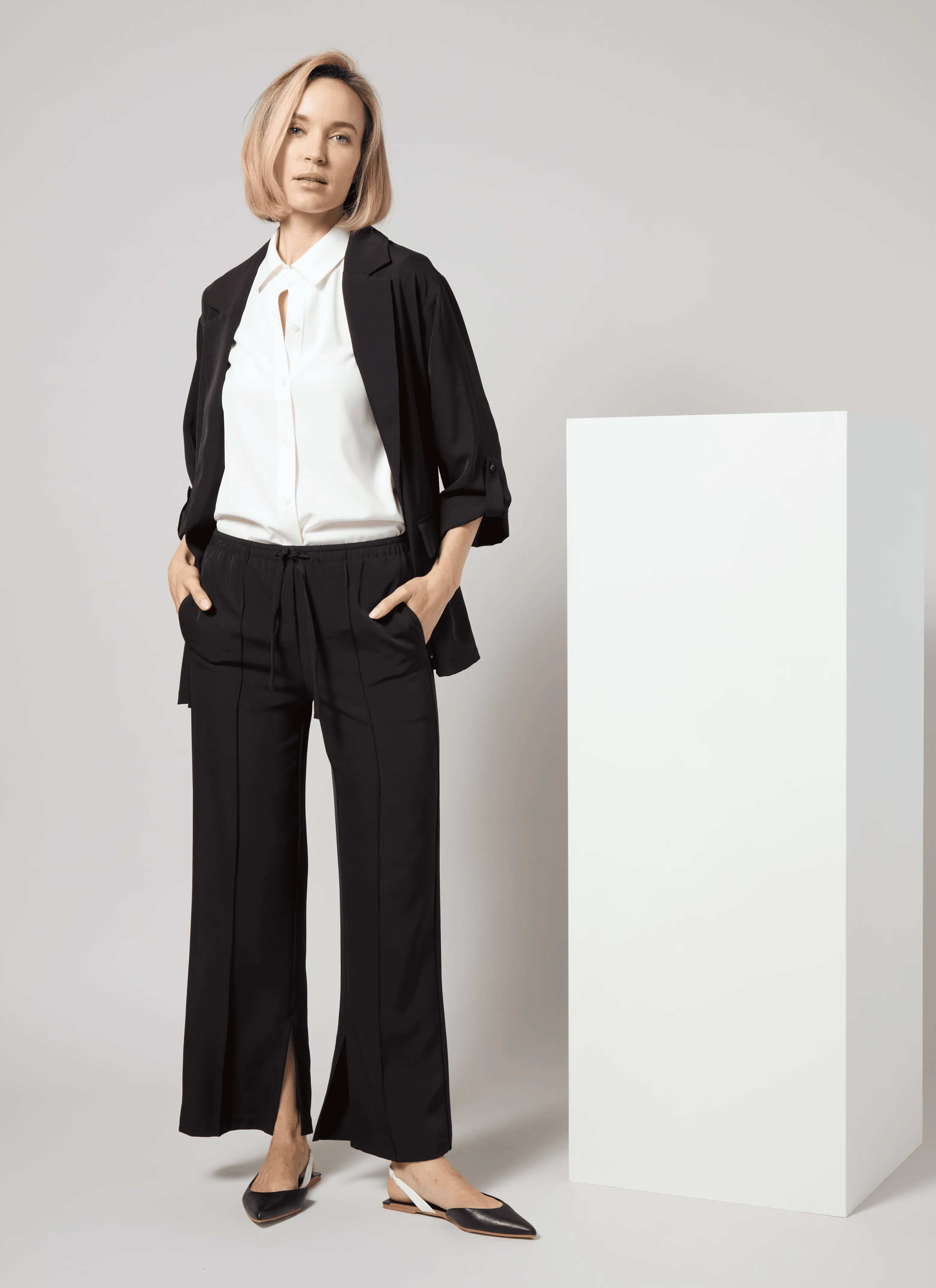 Genevieve Drawstring Trouser (28" Inseam)