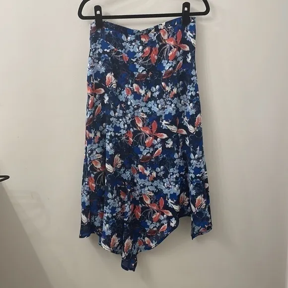Gibson Ashley ASYMMETRICAL FLORAL MIDI SKIRT Blue Pink And White