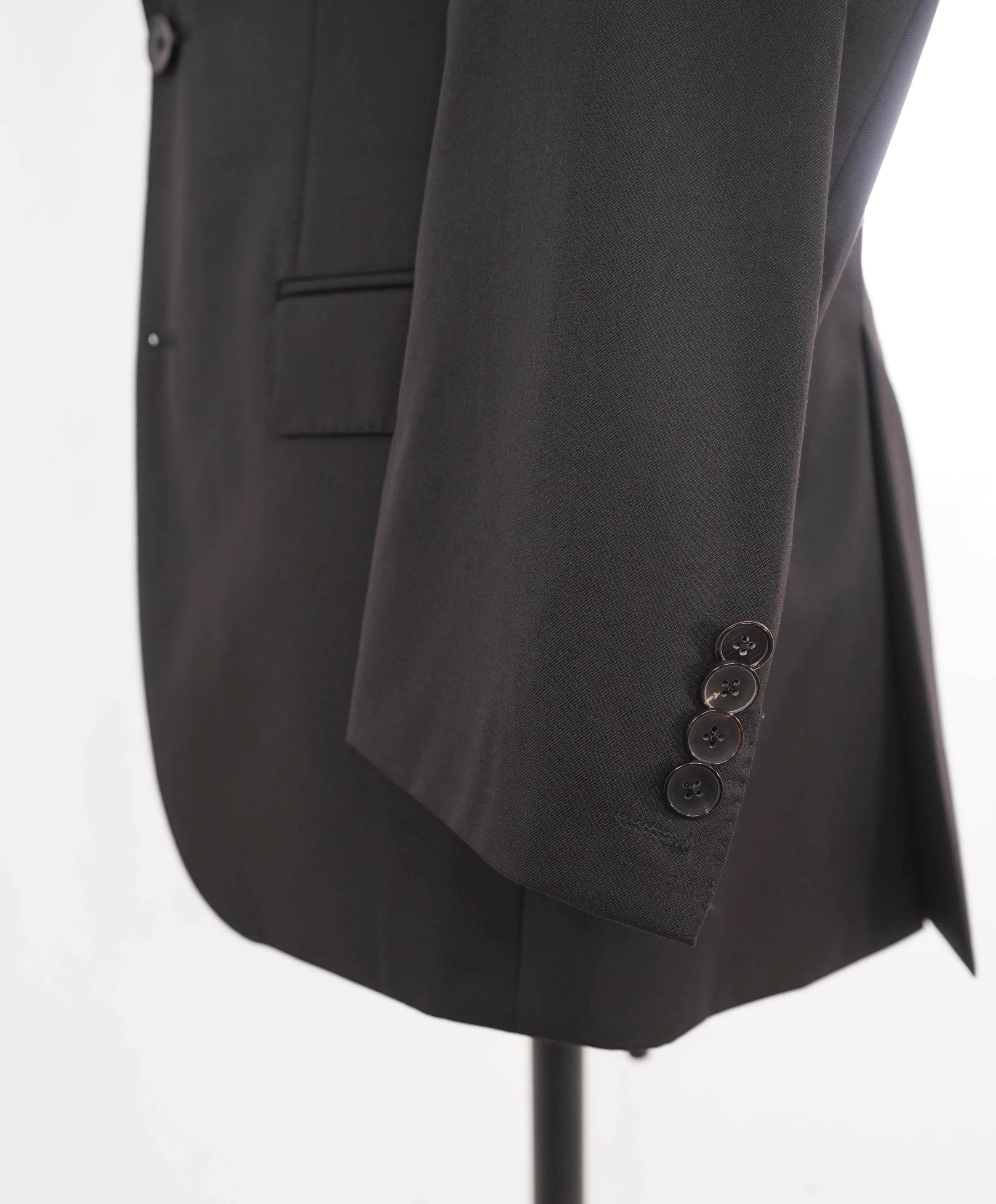 HUGO BOSS - "GUABELLO" Italian Fabric Solid Black SLIM Blazer 1-Pc - 38R