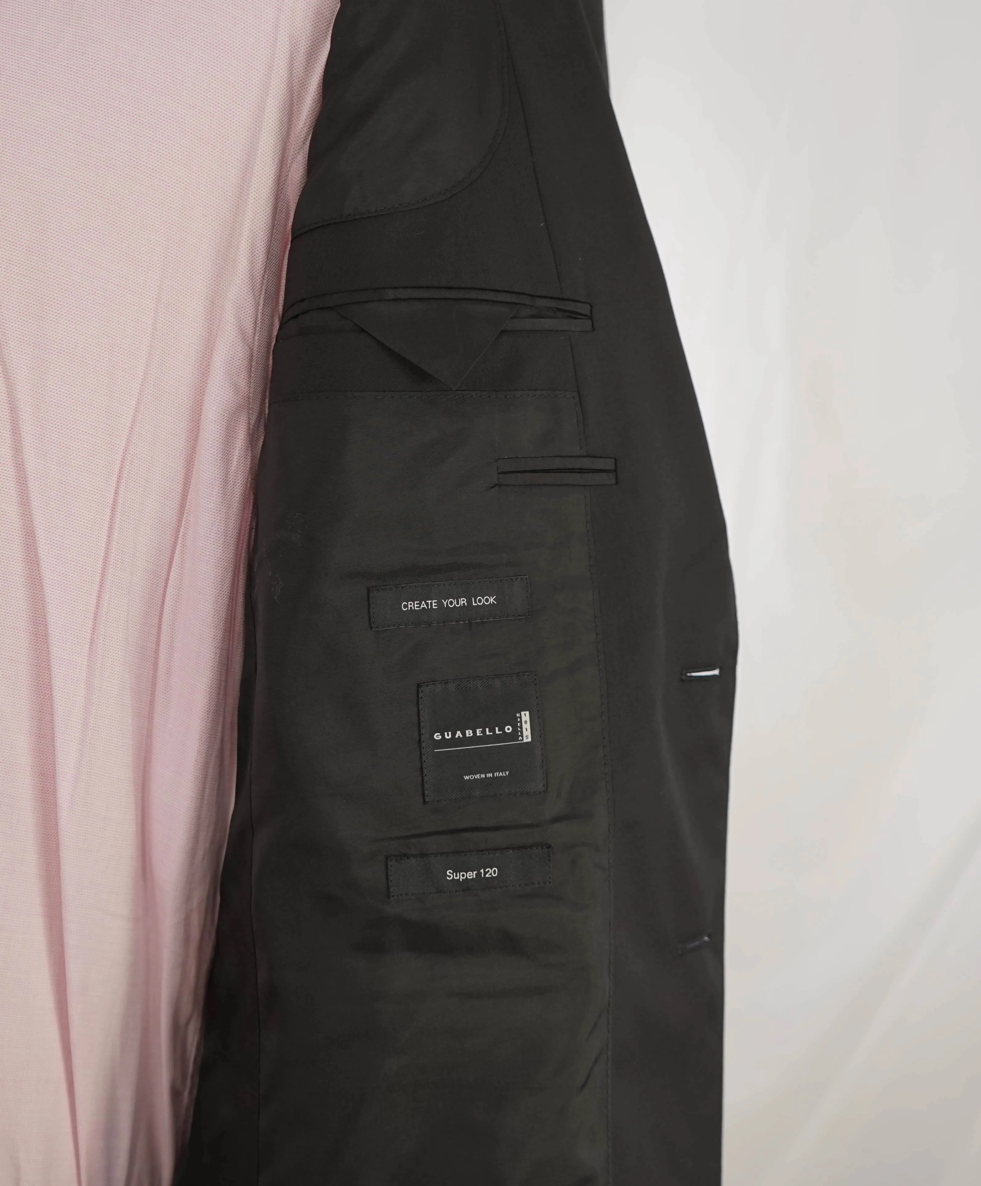 HUGO BOSS - "GUABELLO" Italian Fabric Solid Black SLIM Blazer 1-Pc - 38R