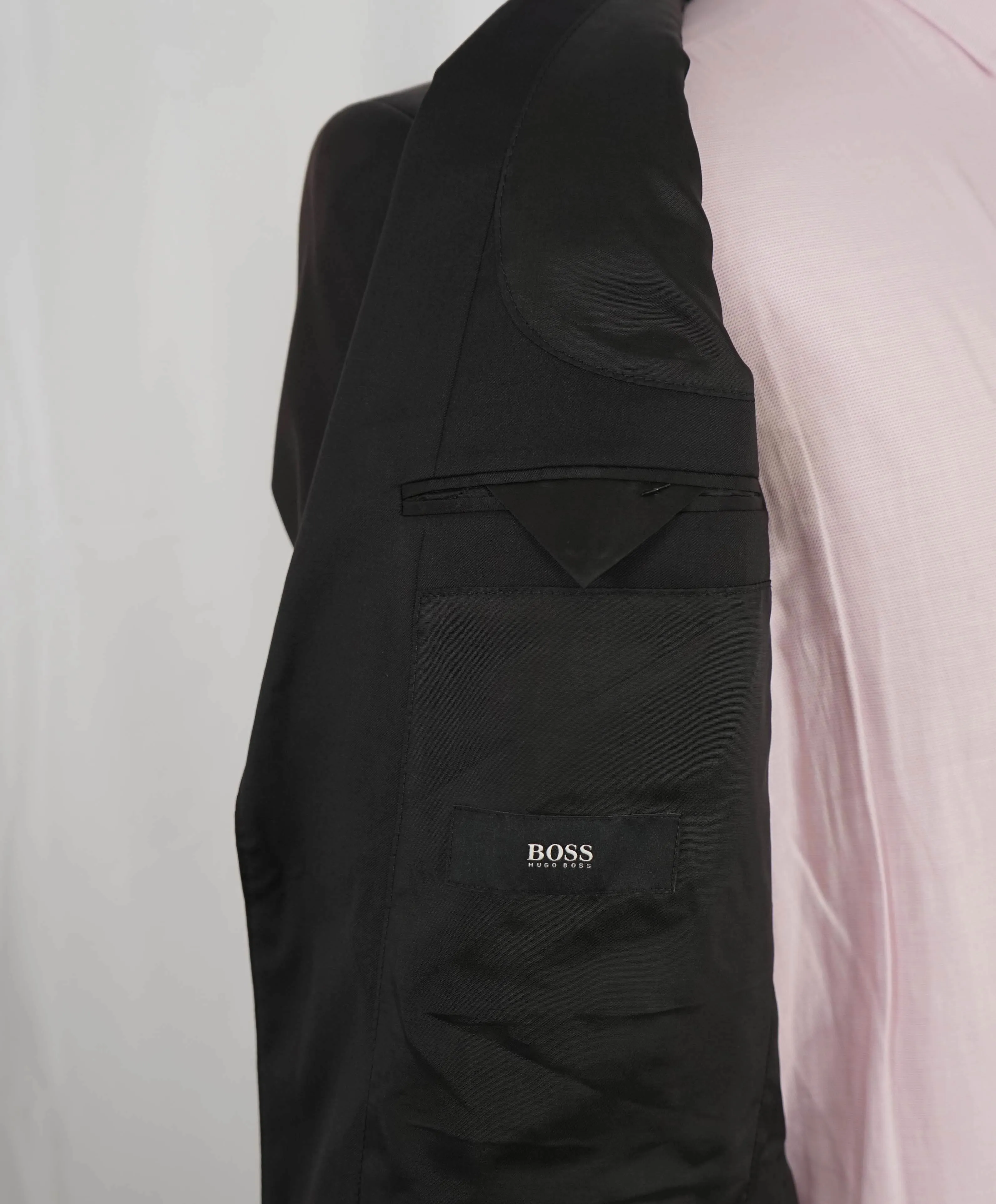 HUGO BOSS - "GUABELLO" Italian Fabric Solid Black SLIM Blazer 1-Pc - 38R
