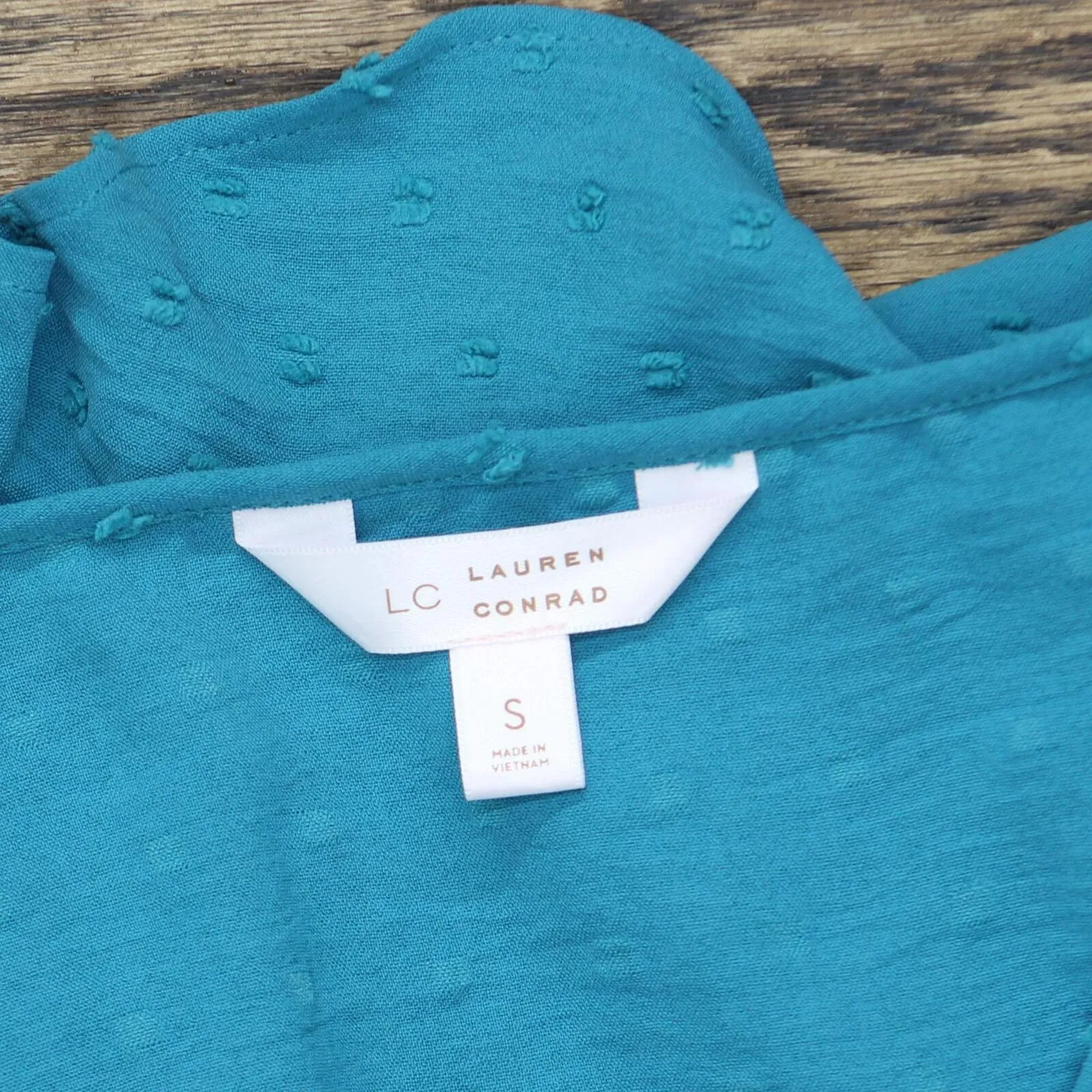 LC Lauren Conrad Womens Pintuck Ruffle Front Sleeveless Blouse Shirt Top Blue S