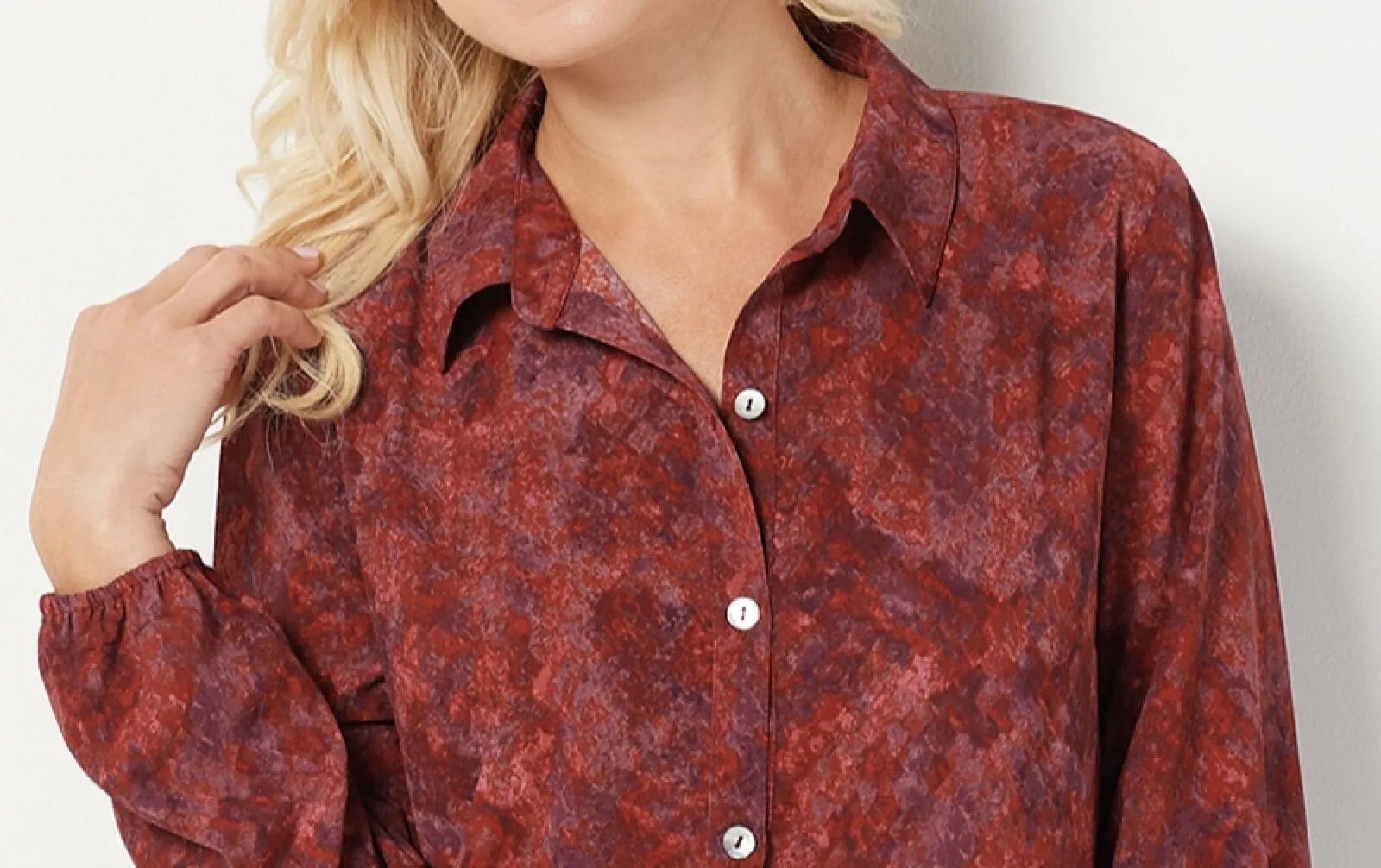 LOGO by Lori Goldstein Plus Size Stretch Woven Peplum Blouse