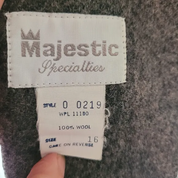 MAJESTIC SPECIALTIES WOMENS 100% WOOL GREY BLAZER W/GOLD BUTTON SZ 16 LIKE NEW
