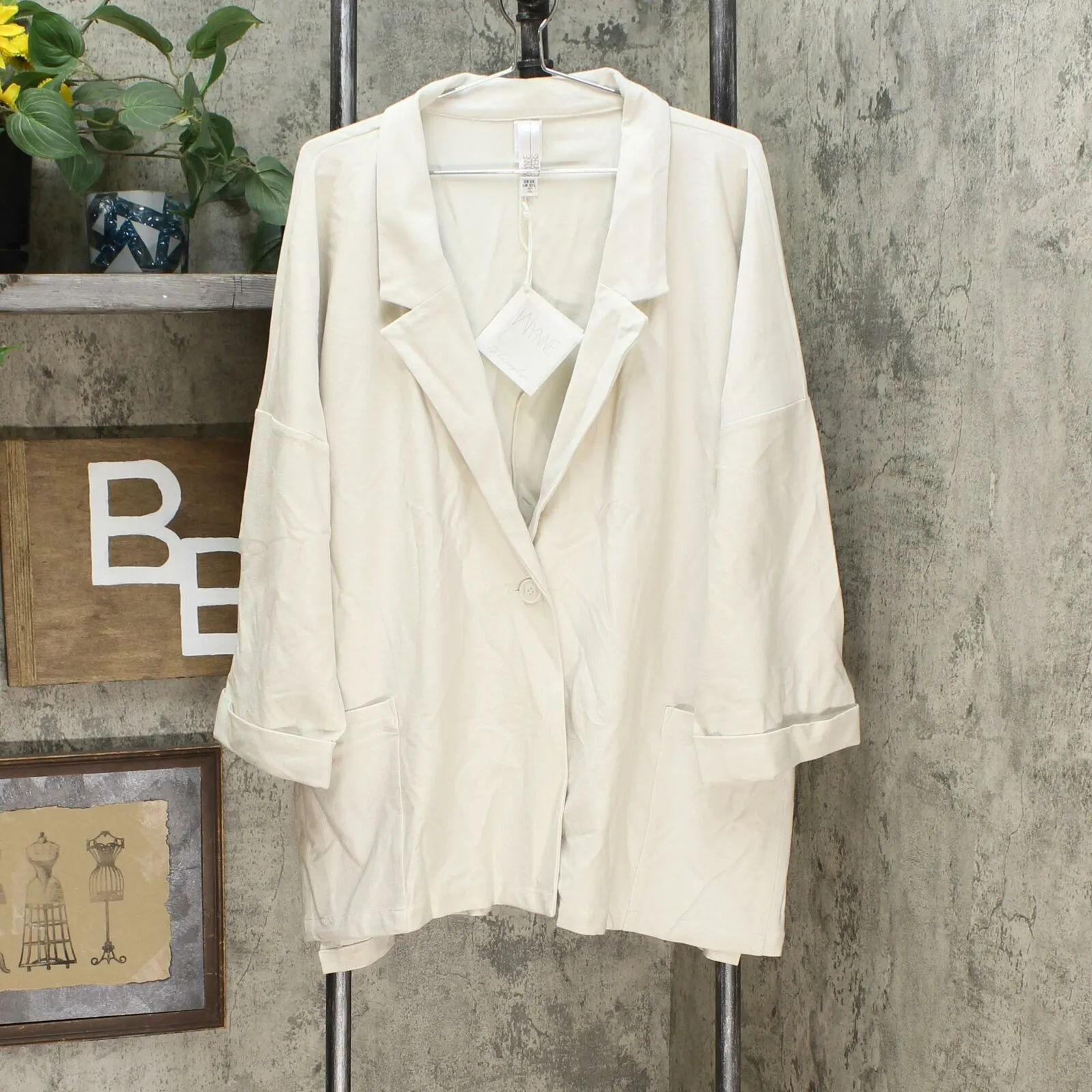 MarlaWynne WynneLayers Women's Plus Size Oversized Button Front Blazer
