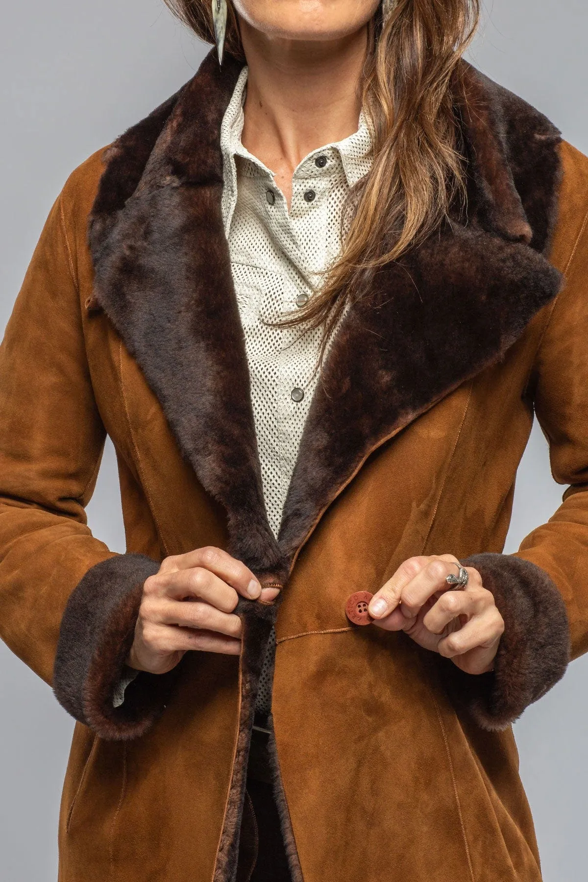 Mercedes Long Shearling In Cognac