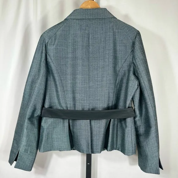 NWOT Carlisle Size 16 Silver Wool Blend Herringbone Belted Blazer
