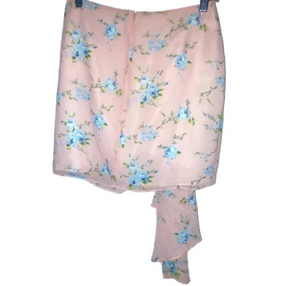 NWOT Lovers &amp; Friends Pink Floral Asymmetrical waterfall Wrap skirt Size Small