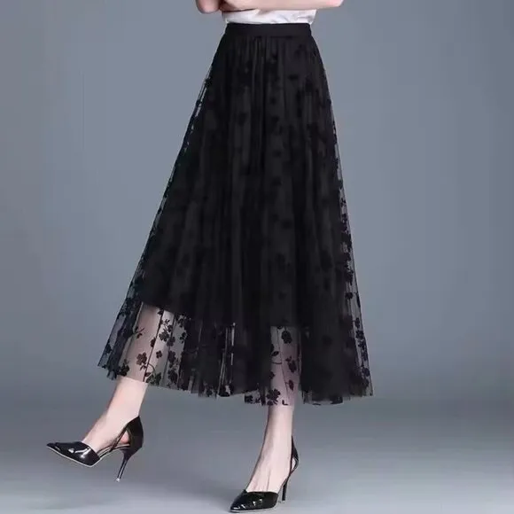 NWT Floral Tulle Midi Skirt Sz.M Black Full A-Line Elastic Waist Goth Witchy