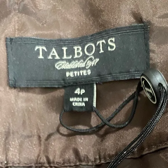 NWT Talbots || Asymmetrical Woman’s Hem Skirt size 4P