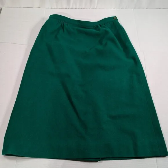 Petite Pendleton Woolen Mills 100% Virgin Wool blazer (size 10) and skirt (14)