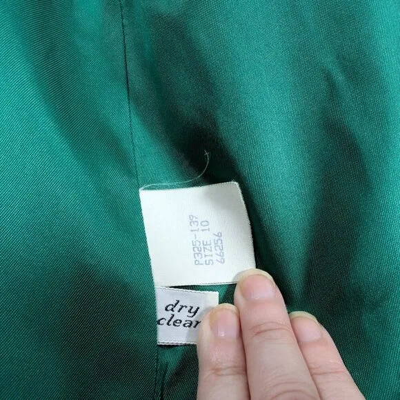 Petite Pendleton Woolen Mills 100% Virgin Wool blazer (size 10) and skirt (14)