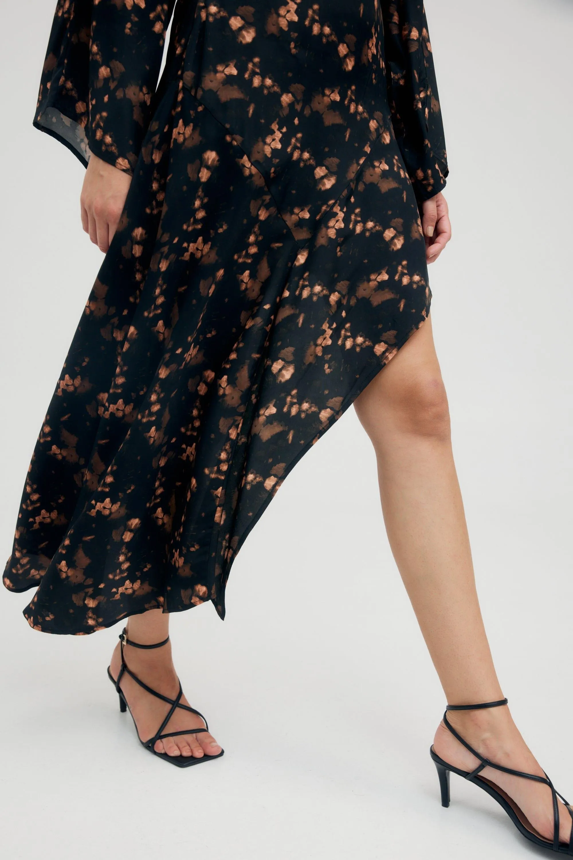 PRESSED PETALS FREE FLOW SKIRT | PETALS