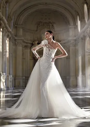 Pronovias Privee: Agatia