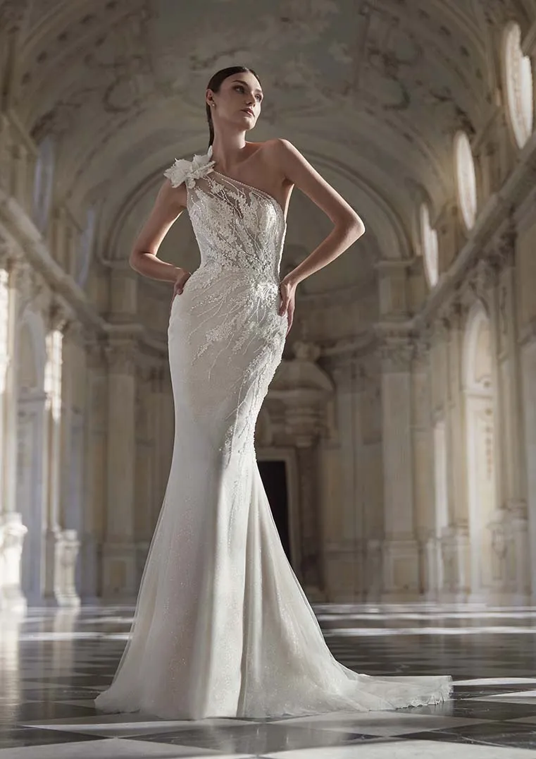Pronovias Privee: Agatia