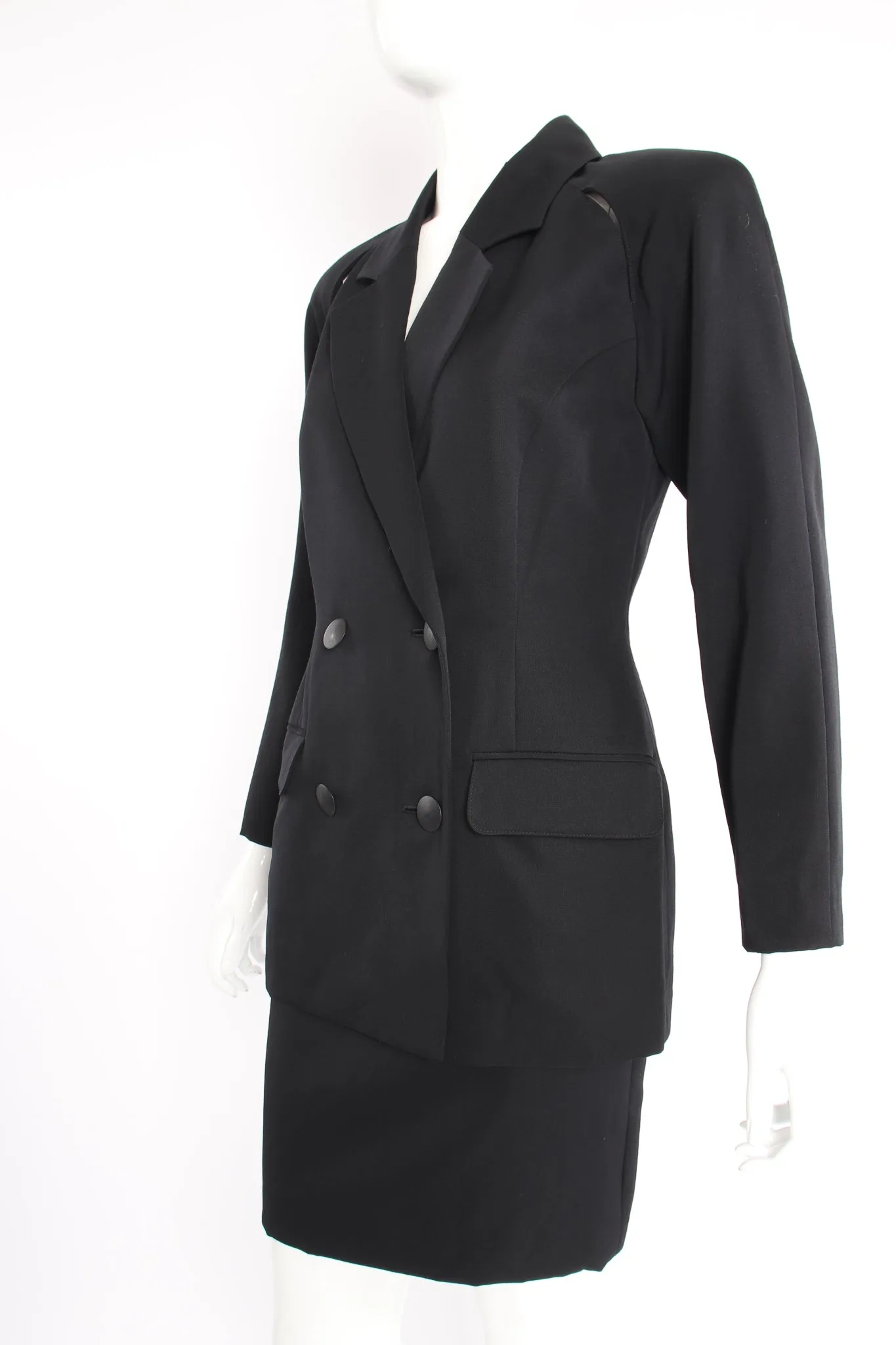 Slit Yoke Jacket & Skirt Suit