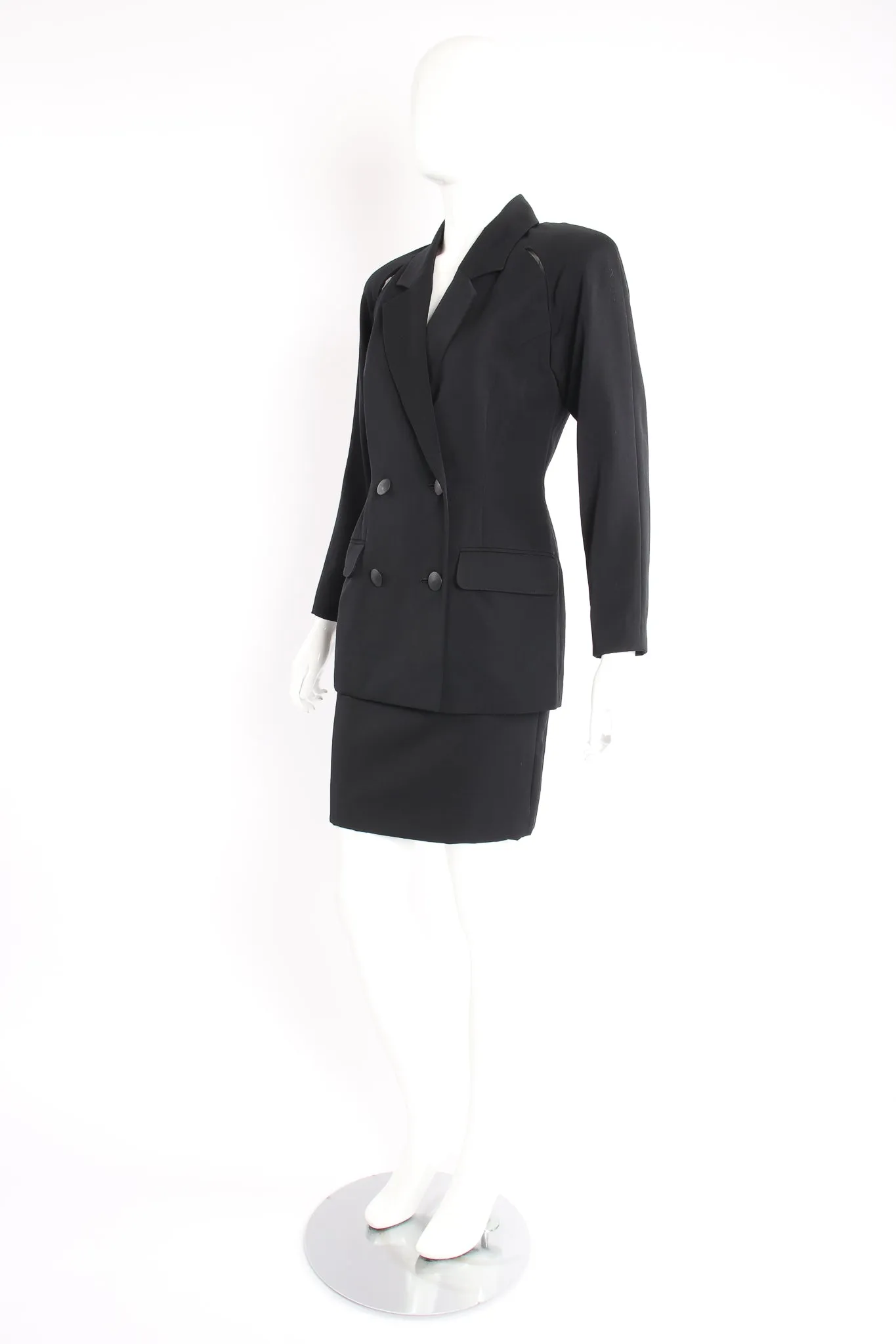 Slit Yoke Jacket & Skirt Suit
