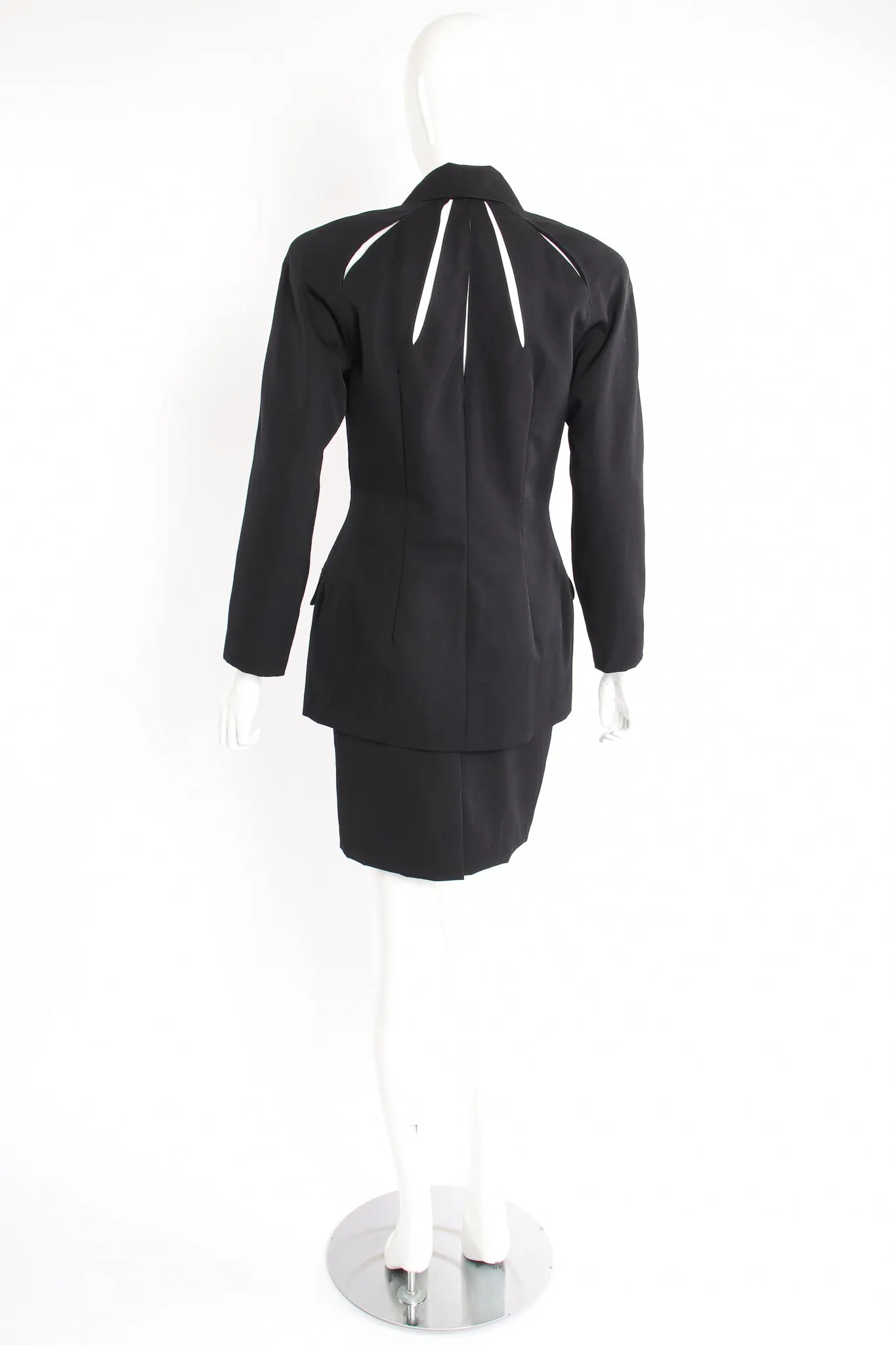 Slit Yoke Jacket & Skirt Suit