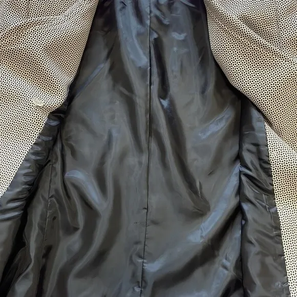 Suit Studio Black Tan Fitted Suit Blazer Jacket Off Center Buttons, size 16