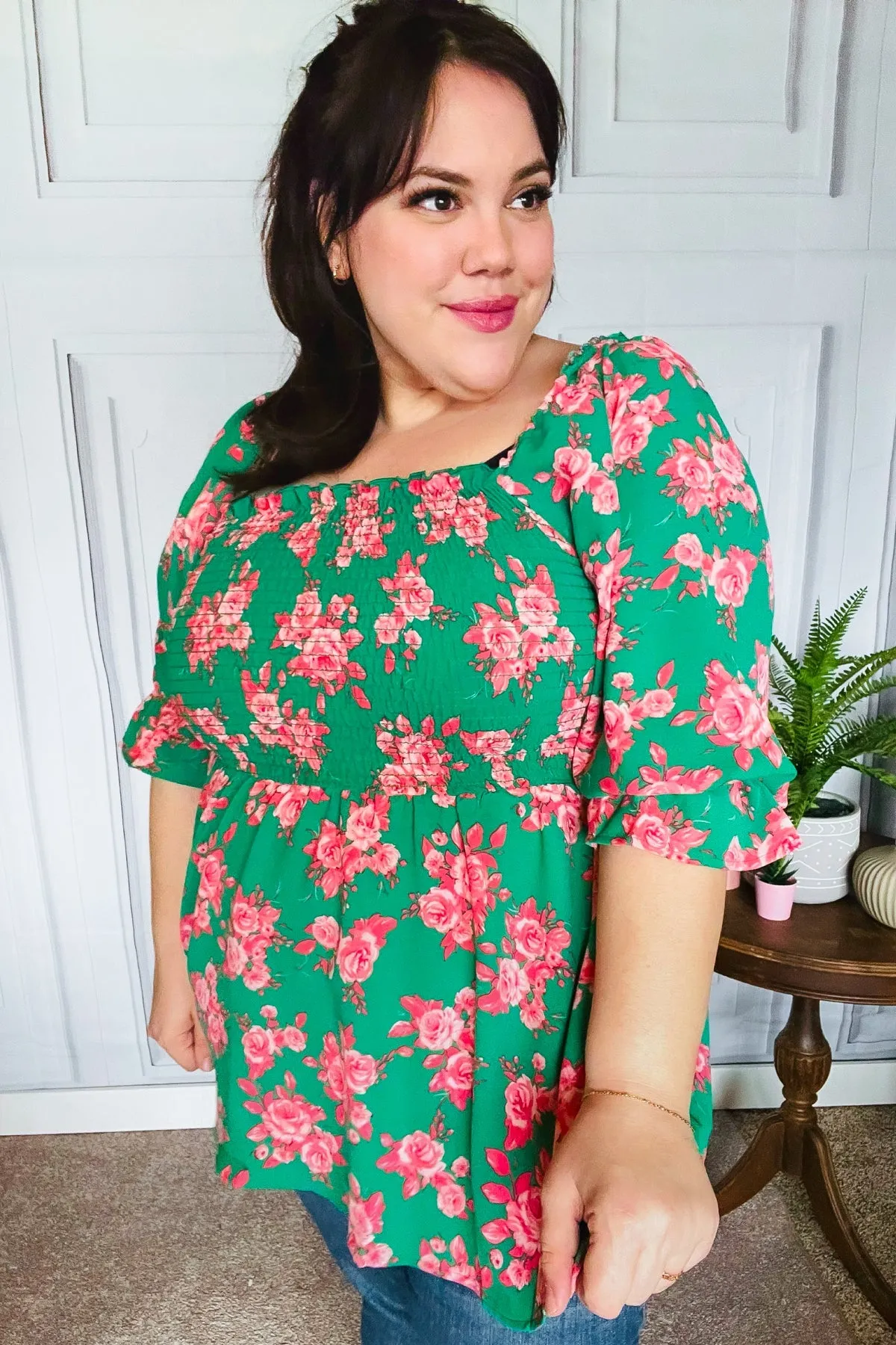 Sumptuous In Smocked Green & Coral Flower Print Babydoll Top