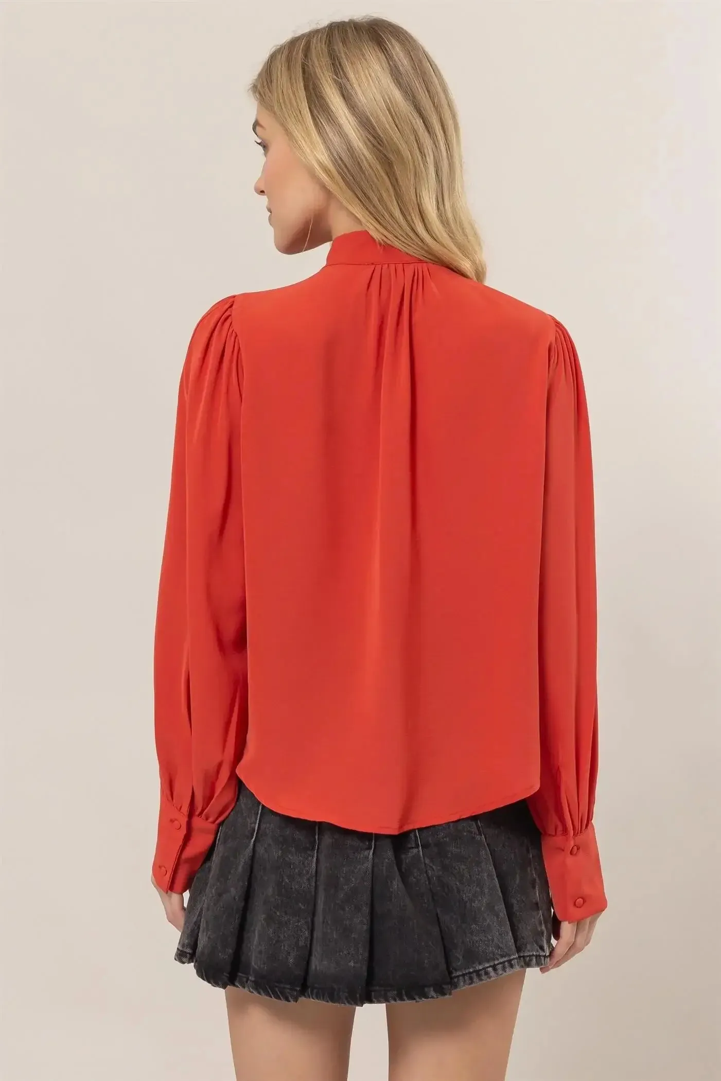TIE NECK RUFFLE BLOUSE