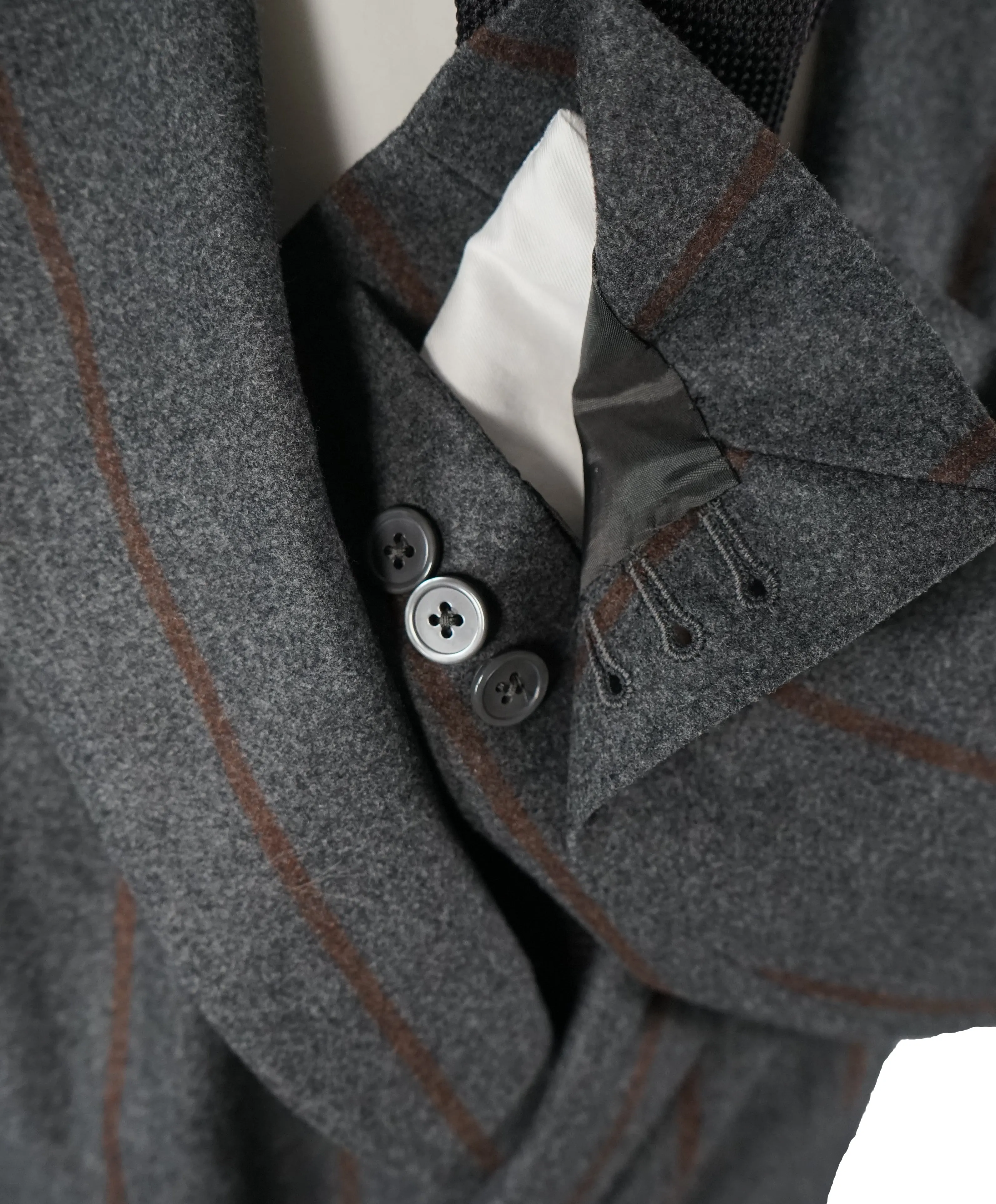 TOMBOLINI - Double Breasted Cashmere & Silk Blend Weightless Suit - 42R