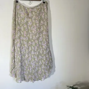 Vintage Skirt Plus Sz 16 Ditsy Floral Green Pink Midi Coquette Asymmetrical Silk