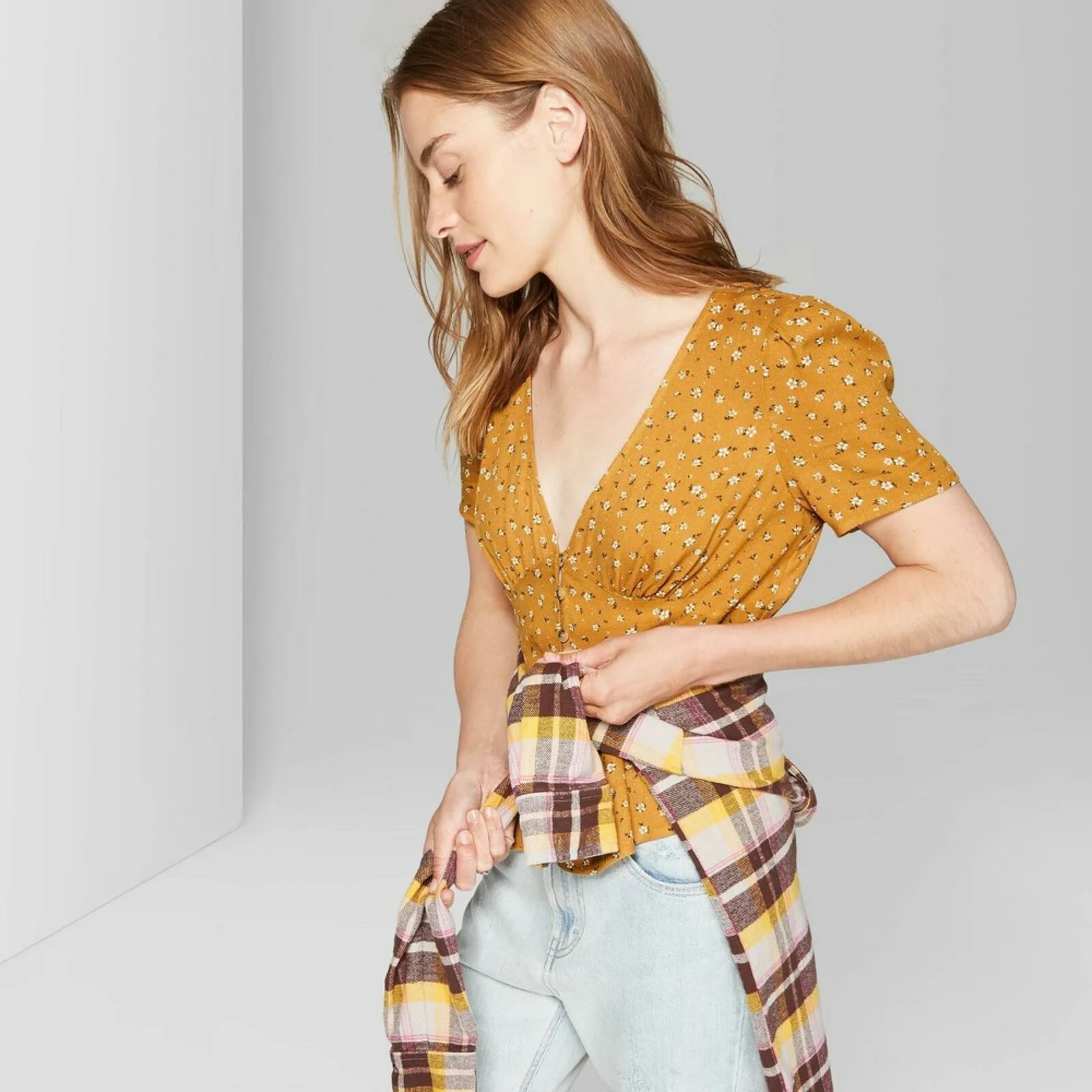 Wild Fable Floral Print Short Sleeve V-Neck Button Front Peplum Top