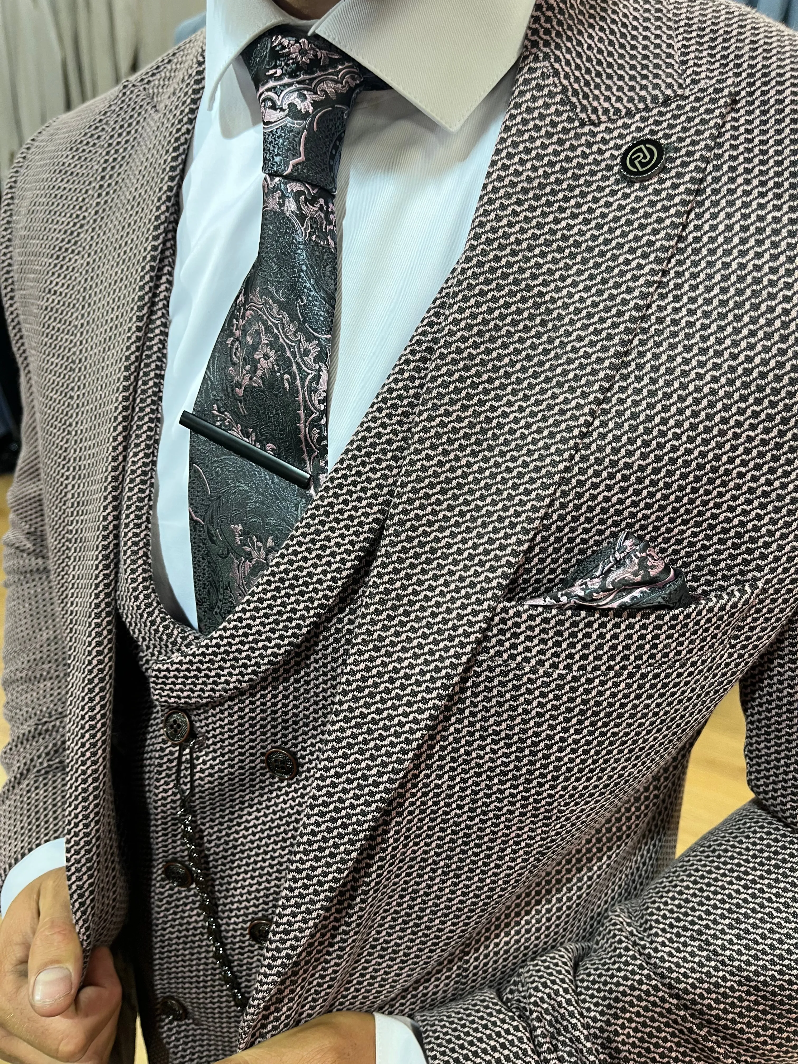 Zidane - Dark Pink/Black 3 Piece Suit